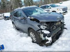 KNMAT2MV3JP594279 2018 NISSAN ROGUE