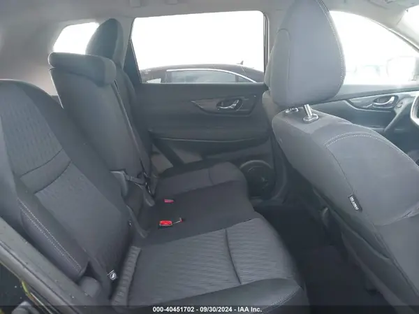 KNMAT2MV3JP595920 2018 NISSAN ROGUE - Image 8