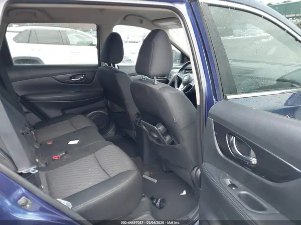 KNMAT2MV3JP598851 2018 NISSAN ROGUE - Image 8