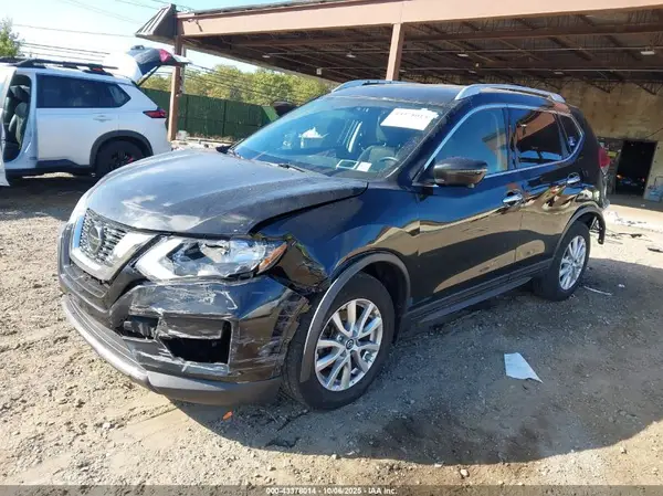KNMAT2MV3JP598896 2018 NISSAN ROGUE - Image 2