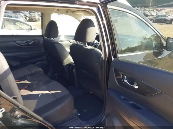 KNMAT2MV3JP598896 2018 NISSAN ROGUE - Image 8