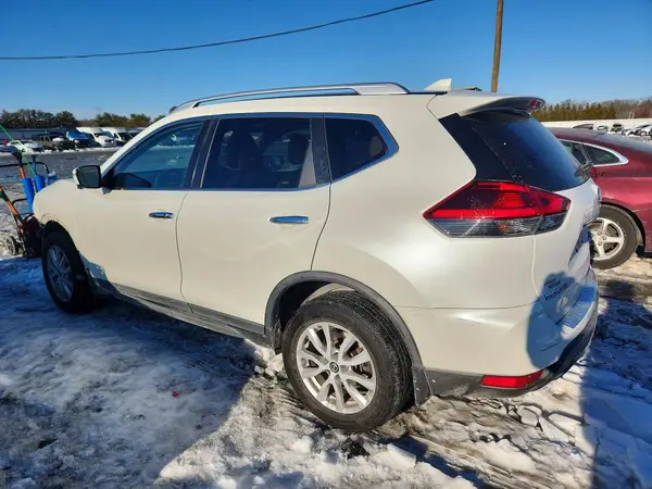 KNMAT2MV3JP603739 2018 NISSAN ROGUE - Image 2