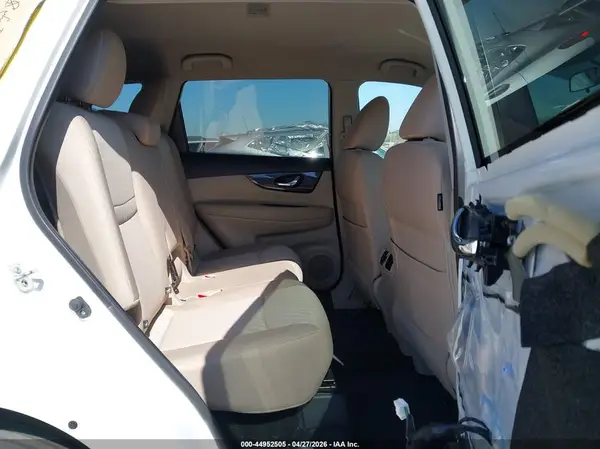 KNMAT2MV3JP604437 2018 NISSAN ROGUE - Image 8
