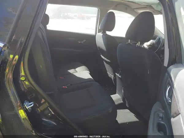 KNMAT2MV3JP604681 2018 NISSAN ROGUE - Image 8