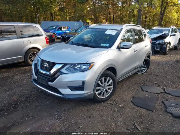 KNMAT2MV3JP605300 2018 NISSAN ROGUE - Image 2