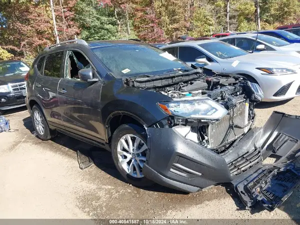 KNMAT2MV3JP617270 2018 NISSAN ROGUE - Image 1