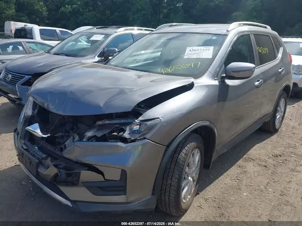 KNMAT2MV3JP618483 2018 NISSAN ROGUE - Image 2
