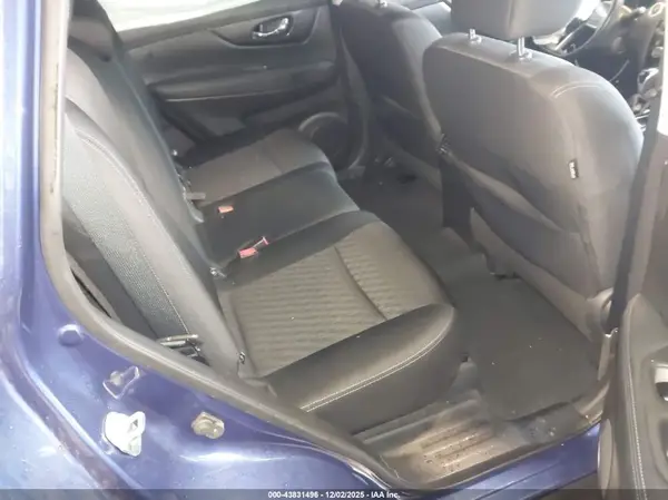 KNMAT2MV3JP618595 2018 NISSAN ROGUE - Image 8