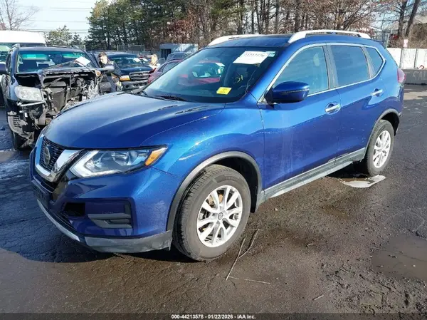 KNMAT2MV3JP618855 2018 NISSAN ROGUE - Image 2