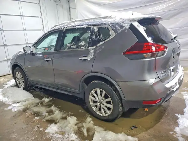 KNMAT2MV3JP621397 2018 NISSAN ROGUE - Image 2