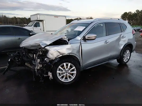 KNMAT2MV3KP507742 2019 NISSAN ROGUE - Image 2