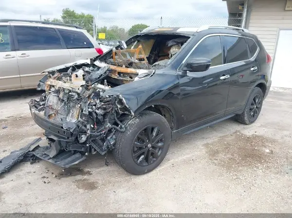 KNMAT2MV3KP508518 2019 NISSAN ROGUE - Image 2