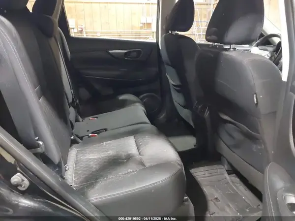 KNMAT2MV3KP544676 2019 NISSAN ROGUE - Image 8
