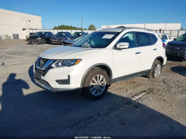 KNMAT2MV3KP550994 2019 NISSAN ROGUE - Image 2