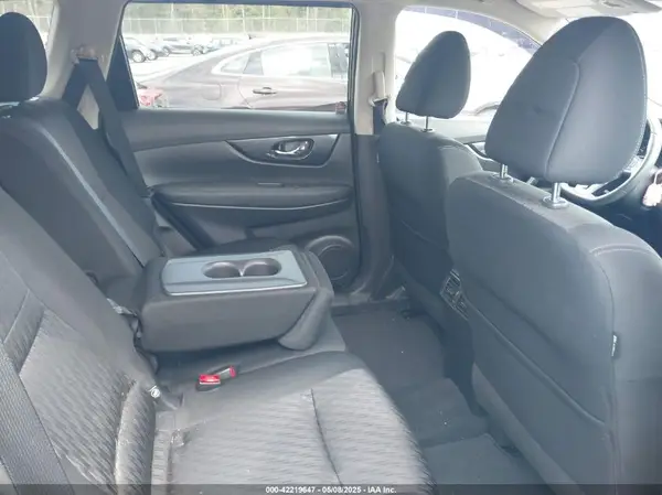 KNMAT2MV3KP554737 2019 NISSAN ROGUE - Image 8