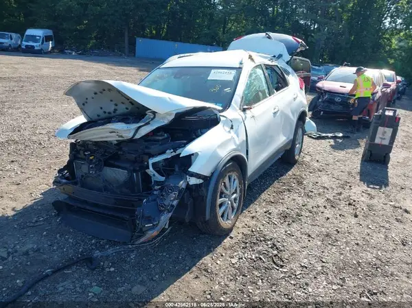 KNMAT2MV3KP556701 2019 NISSAN ROGUE - Image 2