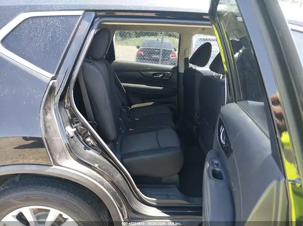 KNMAT2MV3KP558657 2019 NISSAN ROGUE - Image 8