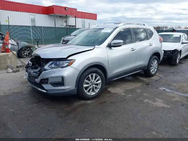 KNMAT2MV3LP501084 2020 NISSAN ROGUE - Image 2