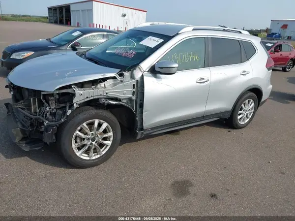 KNMAT2MV3LP520072 2020 NISSAN ROGUE - Image 2