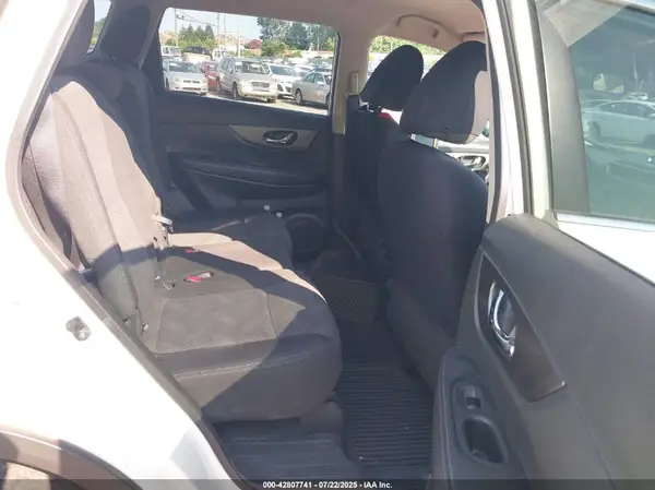 KNMAT2MV4GP604262 2016 NISSAN ROGUE - Image 8