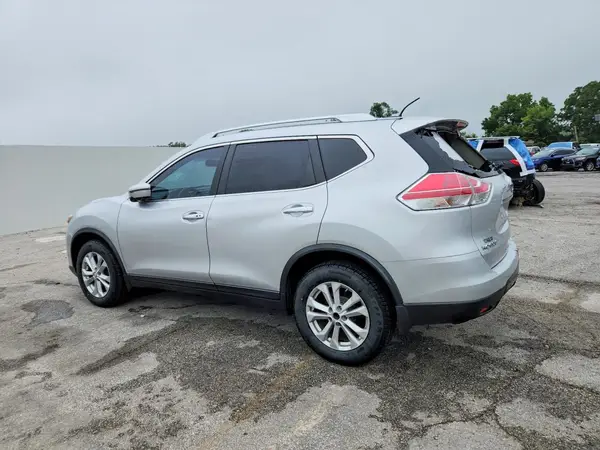 KNMAT2MV4GP613656 2016 NISSAN ROGUE - Image 2
