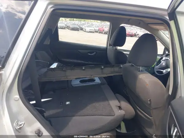 KNMAT2MV4GP625032 2016 NISSAN ROGUE - Image 8