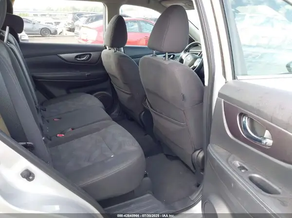 KNMAT2MV4GP645779 2016 NISSAN ROGUE - Image 8