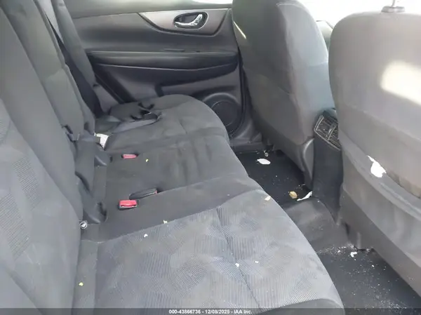 KNMAT2MV4GP647984 2016 NISSAN ROGUE - Image 8