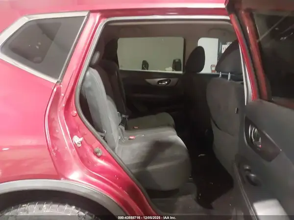 KNMAT2MV4GP672061 2016 NISSAN ROGUE - Image 8
