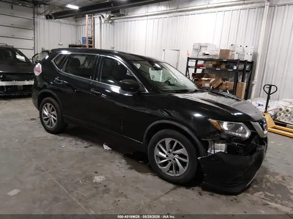 KNMAT2MV4GP676496 2016 NISSAN ROGUE - Image 1