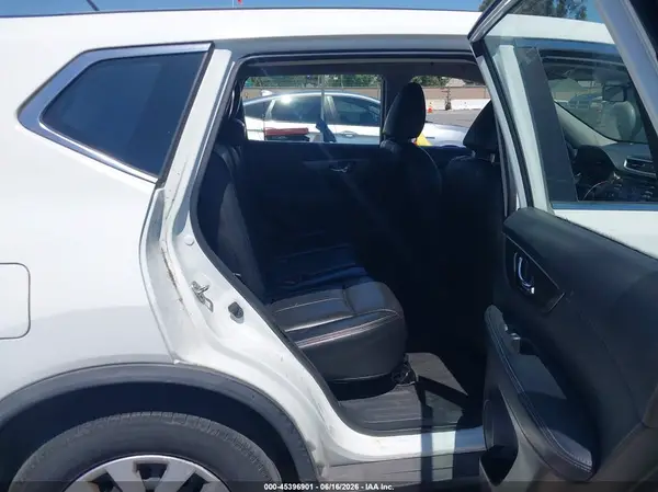 KNMAT2MV4GP688339 2016 NISSAN ROGUE - Image 8