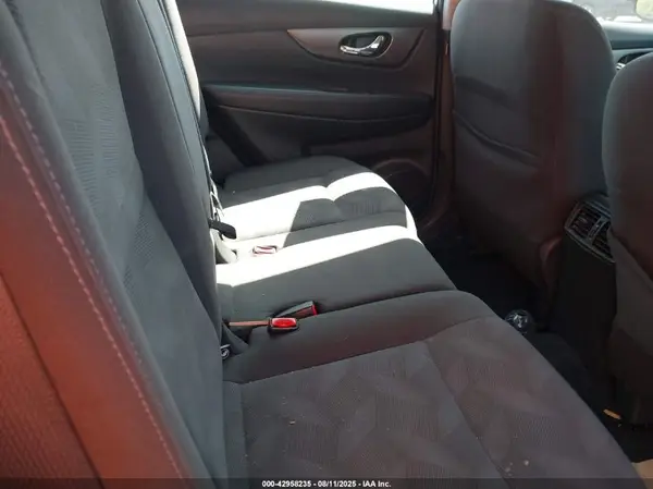 KNMAT2MV4GP696800 2016 NISSAN ROGUE - Image 8