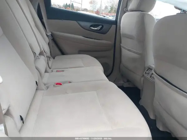 KNMAT2MV4GP697283 2016 NISSAN ROGUE - Image 8