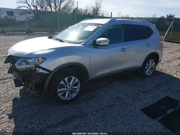 KNMAT2MV4GP700182 2016 NISSAN ROGUE - Image 2