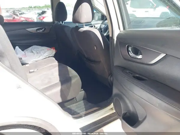 KNMAT2MV4GP702823 2016 NISSAN ROGUE - Image 8