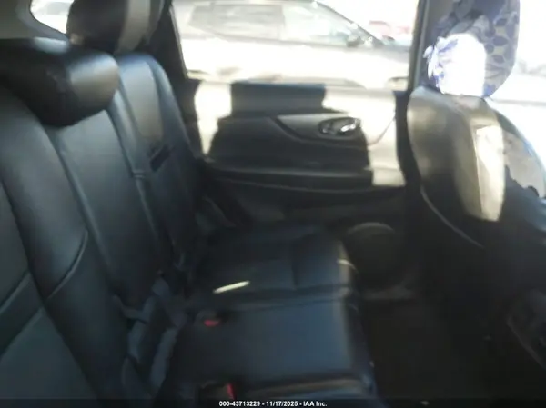 KNMAT2MV4GP709898 2016 NISSAN ROGUE - Image 8