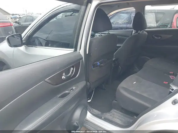 KNMAT2MV4GP714776 2016 NISSAN ROGUE - Image 8