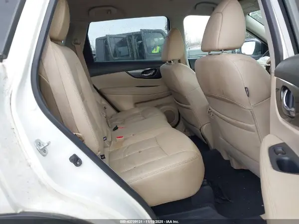 KNMAT2MV4GP725390 2016 NISSAN ROGUE - Image 8
