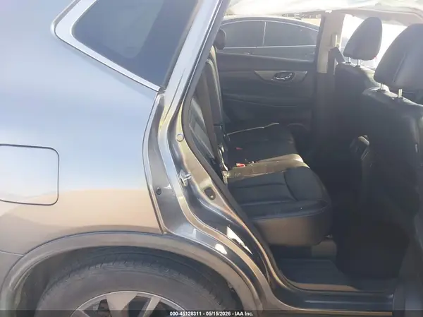 KNMAT2MV4GP728449 2016 NISSAN ROGUE - Image 8