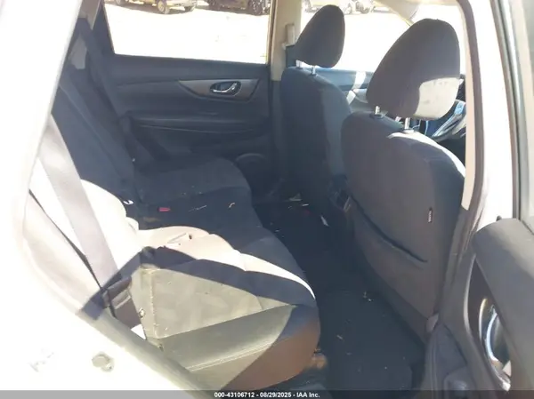 KNMAT2MV4GP735157 2016 NISSAN ROGUE - Image 8