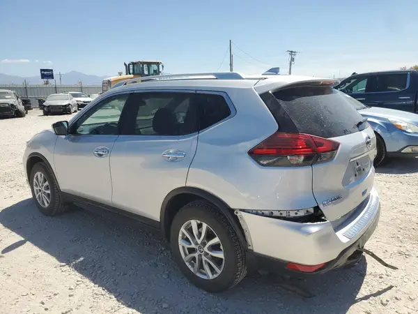 KNMAT2MV4HP502557 2017 NISSAN ROGUE - Image 2
