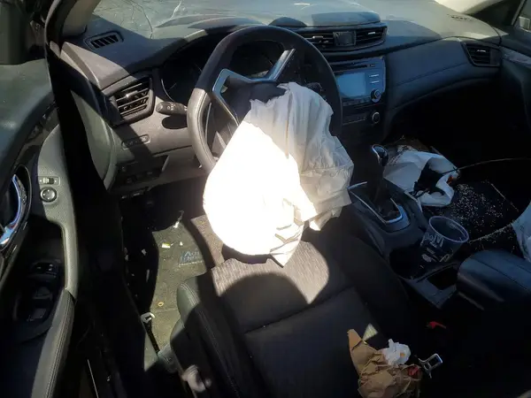 KNMAT2MV4HP504020 2017 NISSAN ROGUE - Image 8