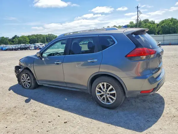 KNMAT2MV4HP506477 2017 NISSAN ROGUE - Image 2