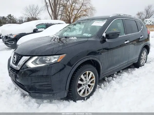 KNMAT2MV4HP508732 2017 NISSAN ROGUE - Image 2