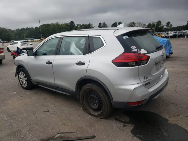 KNMAT2MV4HP508892 2017 NISSAN ROGUE - Image 2