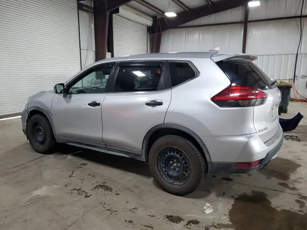KNMAT2MV4HP509072 2017 NISSAN ROGUE - Image 2
