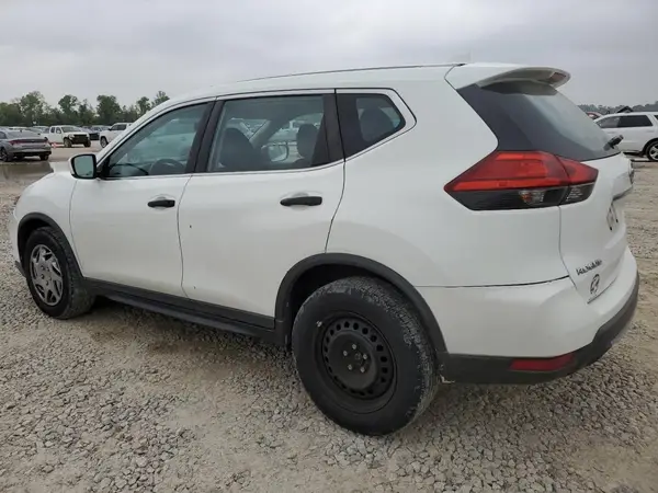 KNMAT2MV4HP510044 2017 NISSAN ROGUE - Image 2