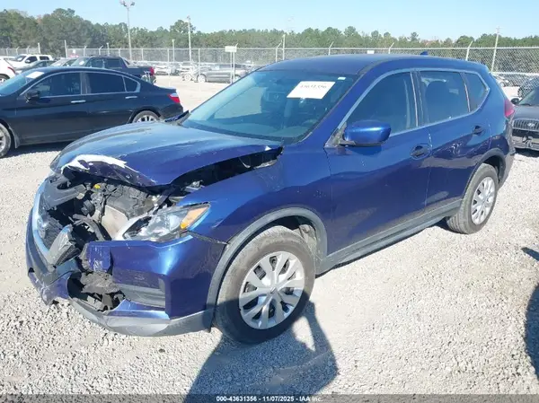KNMAT2MV4HP517057 2017 NISSAN ROGUE - Image 2