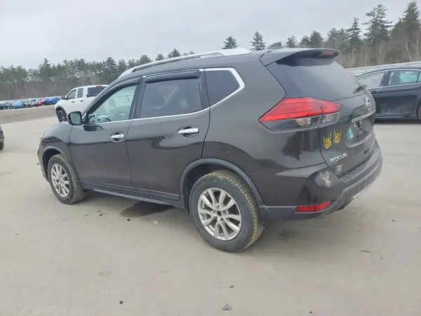 KNMAT2MV4HP519911 2017 NISSAN ROGUE - Image 2