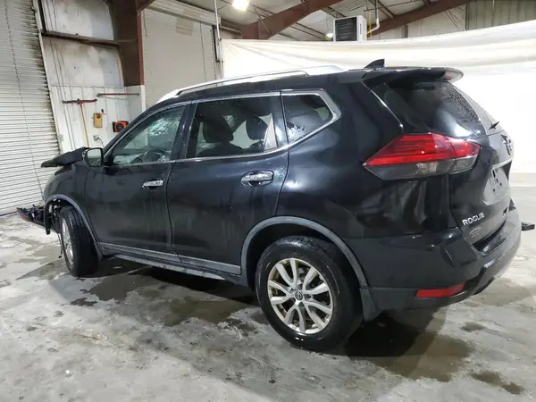 KNMAT2MV4HP524705 2017 NISSAN ROGUE - Image 2